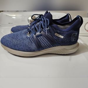 FOOT JOY Hyperflex Golf Shoes.